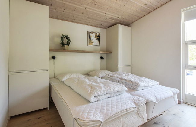 4 bedroom House in Væggerløse with private pool and terrace - Photo 13