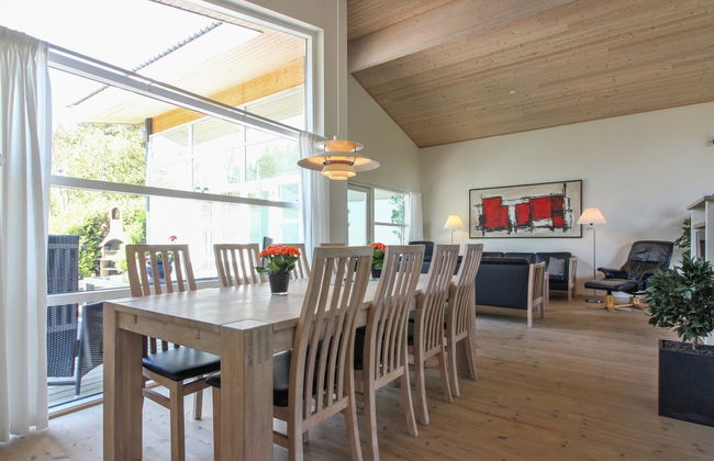 4 bedroom House in Væggerløse with private pool and terrace - Photo 16