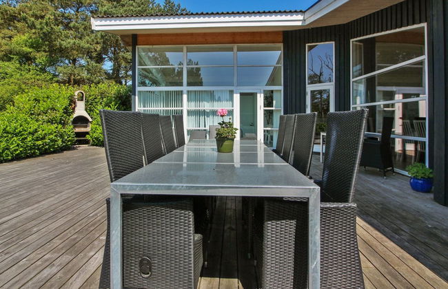 4 bedroom House in Væggerløse with private pool and terrace - Photo 7