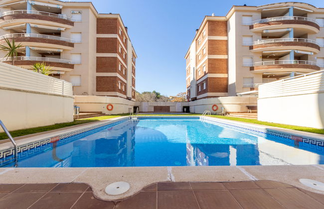 Apartamento de 4 quartos em Calafell com piscina e terraço - Foto 1