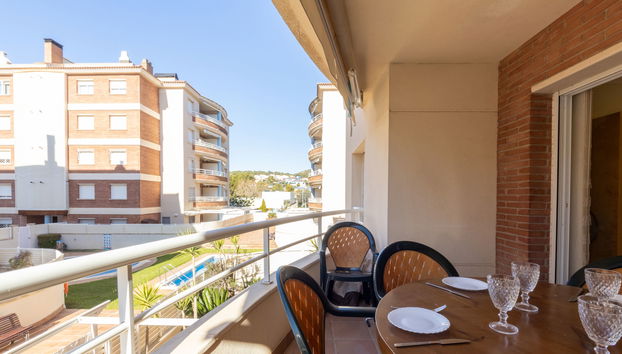 4 bedroom Apartment in Calafell with swimming pool and terrace - Photo 2