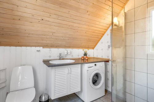 Foto 15 - Casa de 2 quartos em Tarm com terraço e sauna