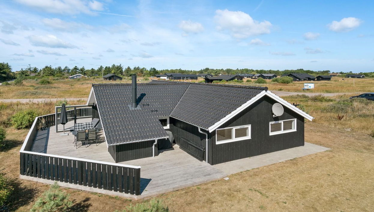 Casa de 4 quartos em Hirtshals com terraço e sauna - Foto 1