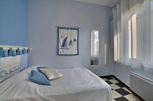Foto 3 - Casa de 2 quartos em Dolus-d'Oléron com terraço e vistas do mar