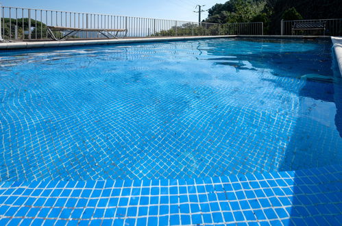 Foto 21 - Apartamento de 3 habitaciones en Sant Cebrià de Vallalta con piscina y jardín