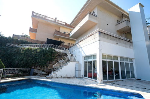 Photo 20 - 3 bedroom Apartment in Sant Cebrià de Vallalta with swimming pool and garden