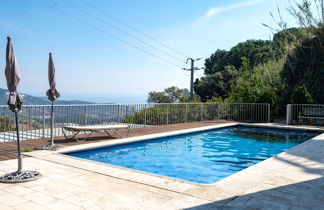 Photo 1 - Appartement de 3 chambres à Sant Cebrià de Vallalta avec piscine et jardin