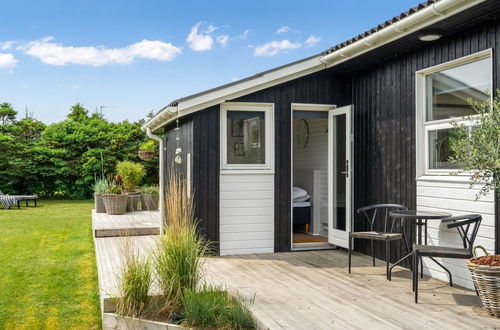 Foto 4 - Casa de 2 quartos em Hadsund com terraço e banheira de hidromassagem