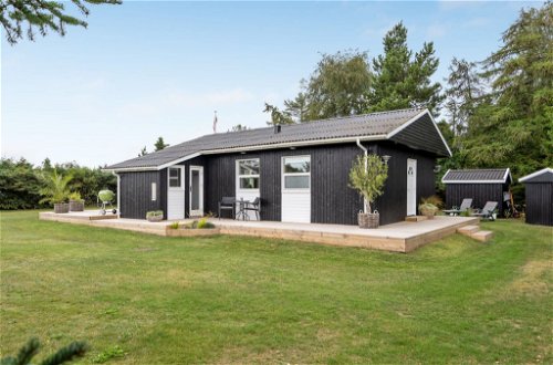Photo 1 - Maison de 2 chambres à Hadsund avec terrasse et bain à remous