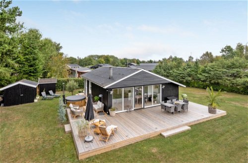 Foto 20 - Casa con 2 camere da letto a Hadsund con terrazza e vasca idromassaggio