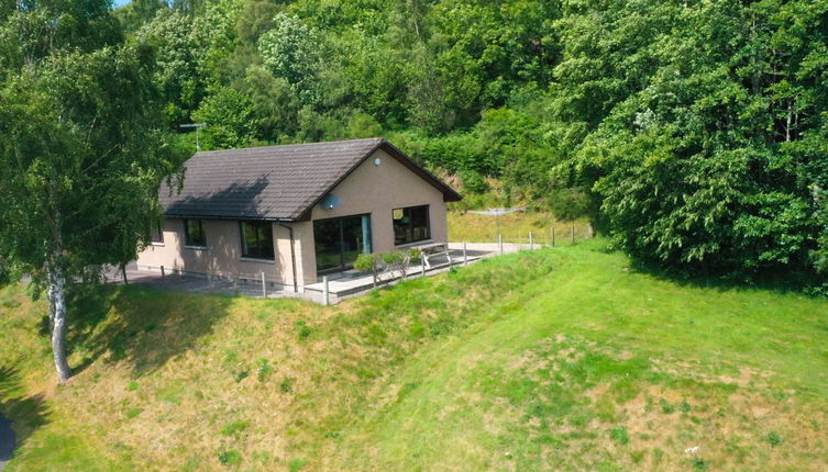 Foto 1 - Casa de 3 habitaciones en Inverness con jardín y vistas a la montaña