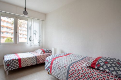 Foto 2 - Apartamento de 2 habitaciones en Cagnes-sur-Mer con terraza y vistas al mar