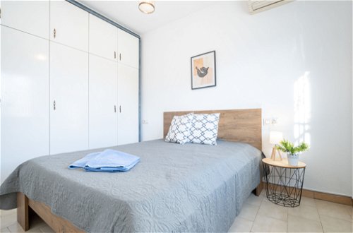 Foto 4 - Apartment mit 1 Schlafzimmer in Castelló d'Empúries mit terrasse und blick aufs meer