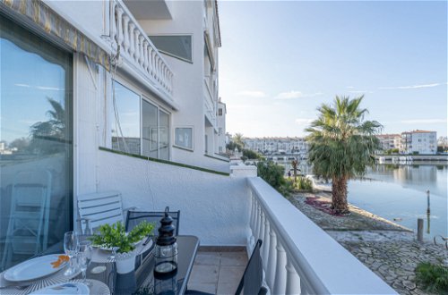 Foto 15 - Apartamento de 1 quarto em Castelló d'Empúries com terraço e vistas do mar