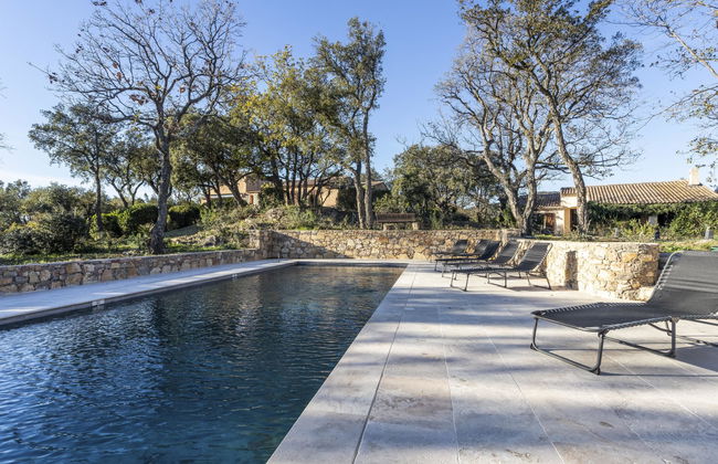 Casa de 4 quartos em Grimaud com piscina privada e jardim - Foto 21