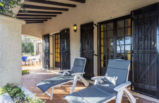 Casa de 4 quartos em Grimaud com piscina privada e jardim - Foto 15