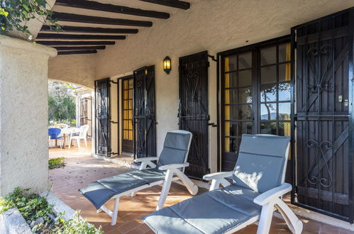 Photo 14 - Maison de 3 chambres à Grimaud avec piscine privée et vues à la mer