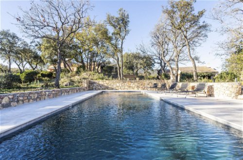 Foto 19 - Haus mit 3 Schlafzimmern in Grimaud mit privater pool und blick aufs meer