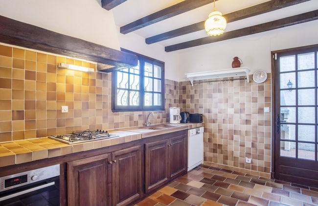 Casa de 4 quartos em Grimaud com piscina privada e jardim - Foto 8