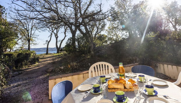 Casa de 4 quartos em Grimaud com piscina privada e jardim - Foto 4