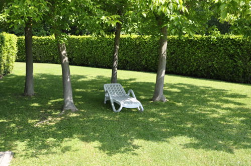 Photo 16 - Appartement de 1 chambre à Lazise avec piscine et vues sur la montagne