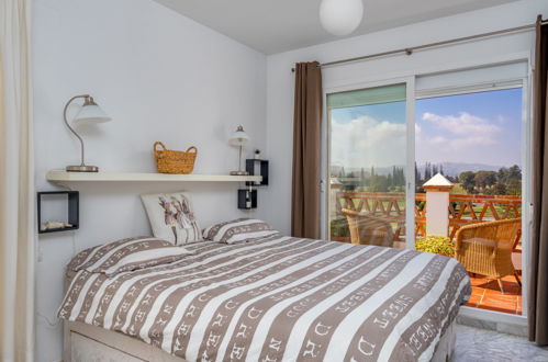 Foto 5 - Appartamento con 2 camere da letto a Mijas con piscina e vista mare