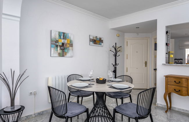 3 bedroom Apartment in Mijas with swimming pool and garden - Photo 9