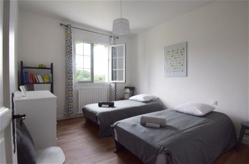 Foto 20 - Casa con 3 camere da letto a Saint-Caprais-de-Lerm con piscina privata e terrazza