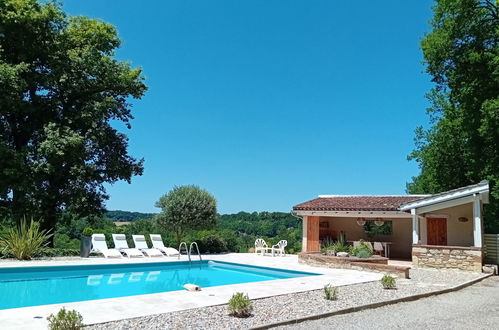 Foto 2 - Casa con 3 camere da letto a Saint-Caprais-de-Lerm con piscina privata e terrazza