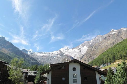 Foto 4 - Apartment mit 1 Schlafzimmer in Saas-Fee mit garten