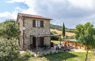 Photo 2 - Maison de 2 chambres à Cinigiano avec piscine privée et jardin