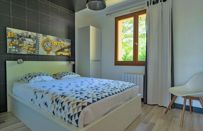 Casa de 4 quartos em Dausse com piscina privada e jardim - Foto 15