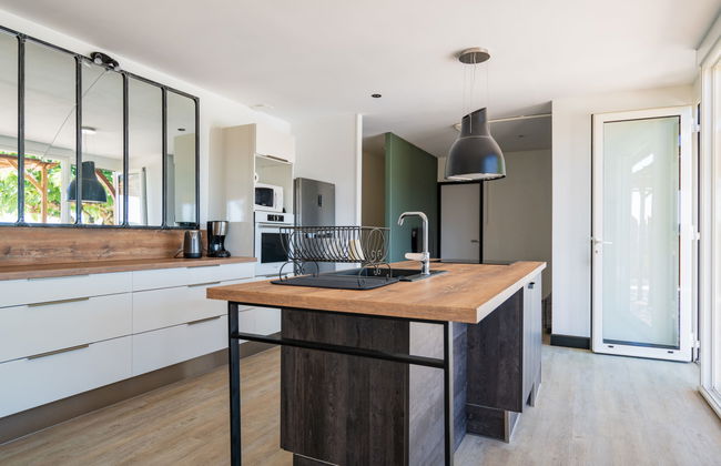 Casa de 4 quartos em Dausse com piscina privada e jardim - Foto 10