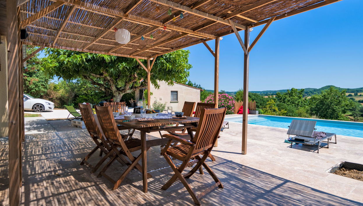 Casa de 4 quartos em Dausse com piscina privada e jardim - Foto 1