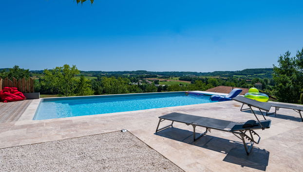 Casa de 4 quartos em Dausse com piscina privada e jardim - Foto 2