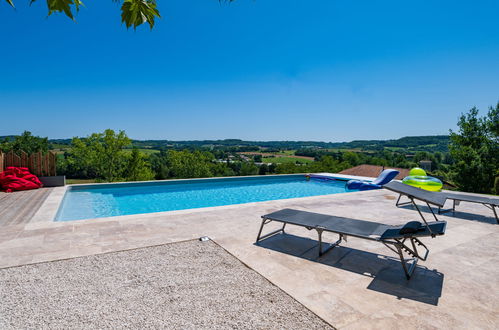 Foto 2 - Casa con 3 camere da letto a Dausse con piscina privata e terrazza