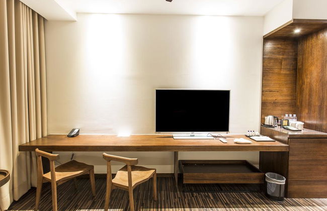 The Tree House - Photo 8