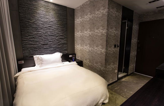 The Tree House - Photo 18