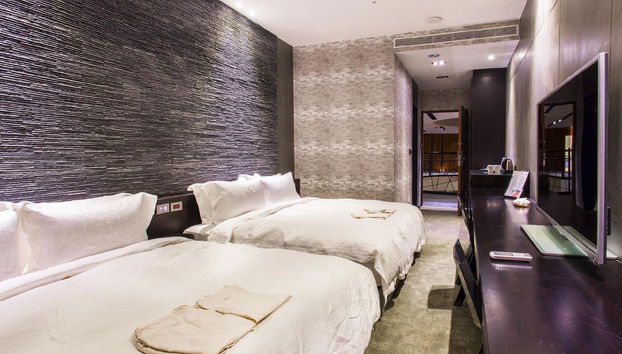 The Tree House - Photo 3