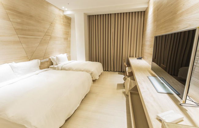 The Tree House - Photo 16