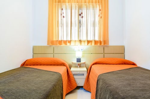 Foto 10 - Appartamento con 2 camere da letto a Oropesa del Mar con piscina e vista mare