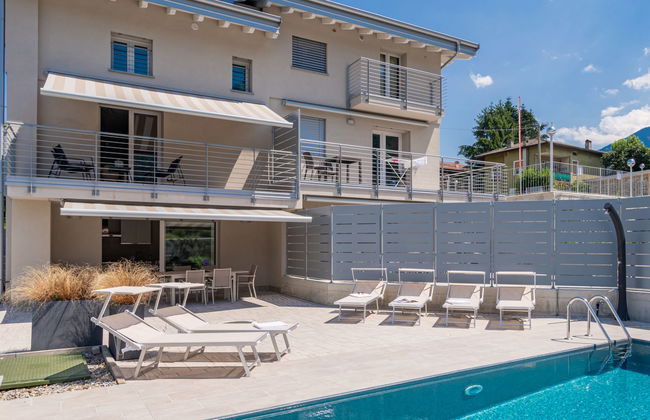 Casa de 4 quartos em Colico com piscina privada e jardim - Foto 34