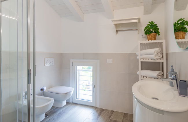 Casa de 4 quartos em Colico com piscina privada e jardim - Foto 27