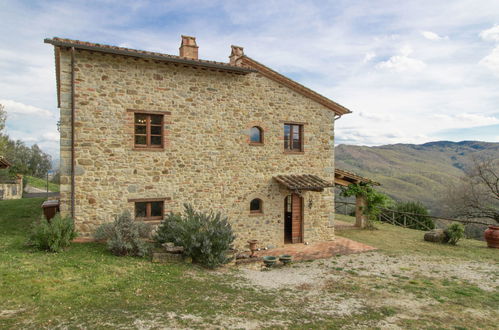 Photo 28 - 5 bedroom House in Umbertide with garden