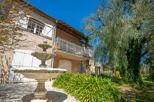 Foto 33 - Appartamento con 3 camere da letto a La Crau con piscina privata e giardino