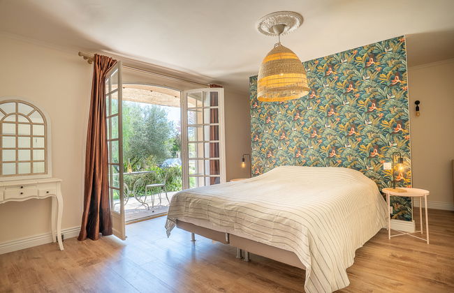 Apartamento de 4 quartos em La Crau com piscina privada e jardim - Foto 3