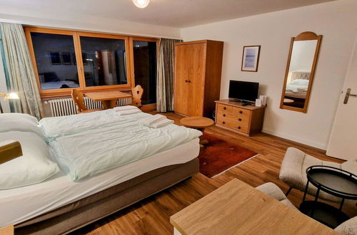 Foto 5 - Apartment mit 1 Schlafzimmer in Saas-Fee