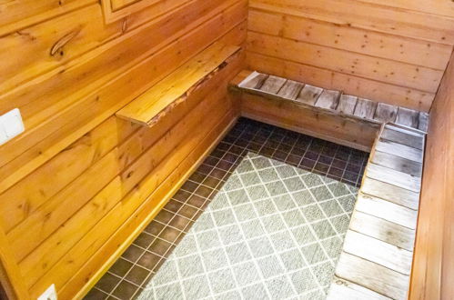 Foto 21 - Casa de 3 habitaciones en Kemijärvi con sauna y vistas a la montaña