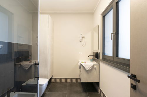 Foto 20 - Apartamento de 2 quartos em Imperia com piscina e jardim