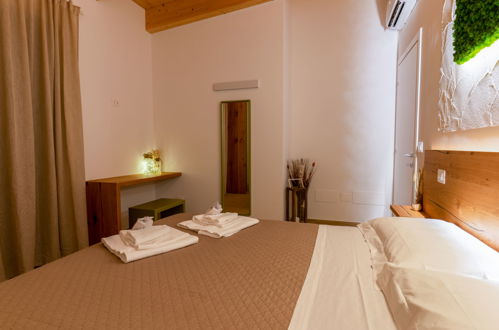 Foto 11 - Apartment mit 2 Schlafzimmern in Roseto degli Abruzzi mit garten
